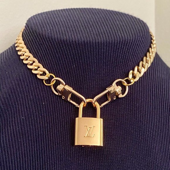 Louis Vuitton Jewelry - New Louis Vuitton Gold-Tone Lock on 16" Curb Chain Choker Necklace